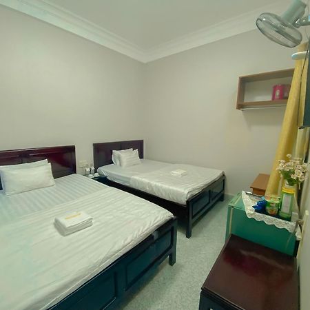 Amy Hotel Hue Exterior photo
