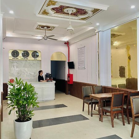 Amy Hotel Hue Exterior photo