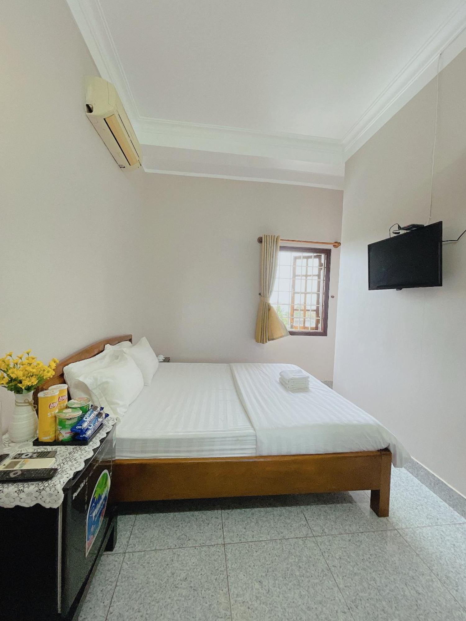 Amy Hotel Hue Exterior photo